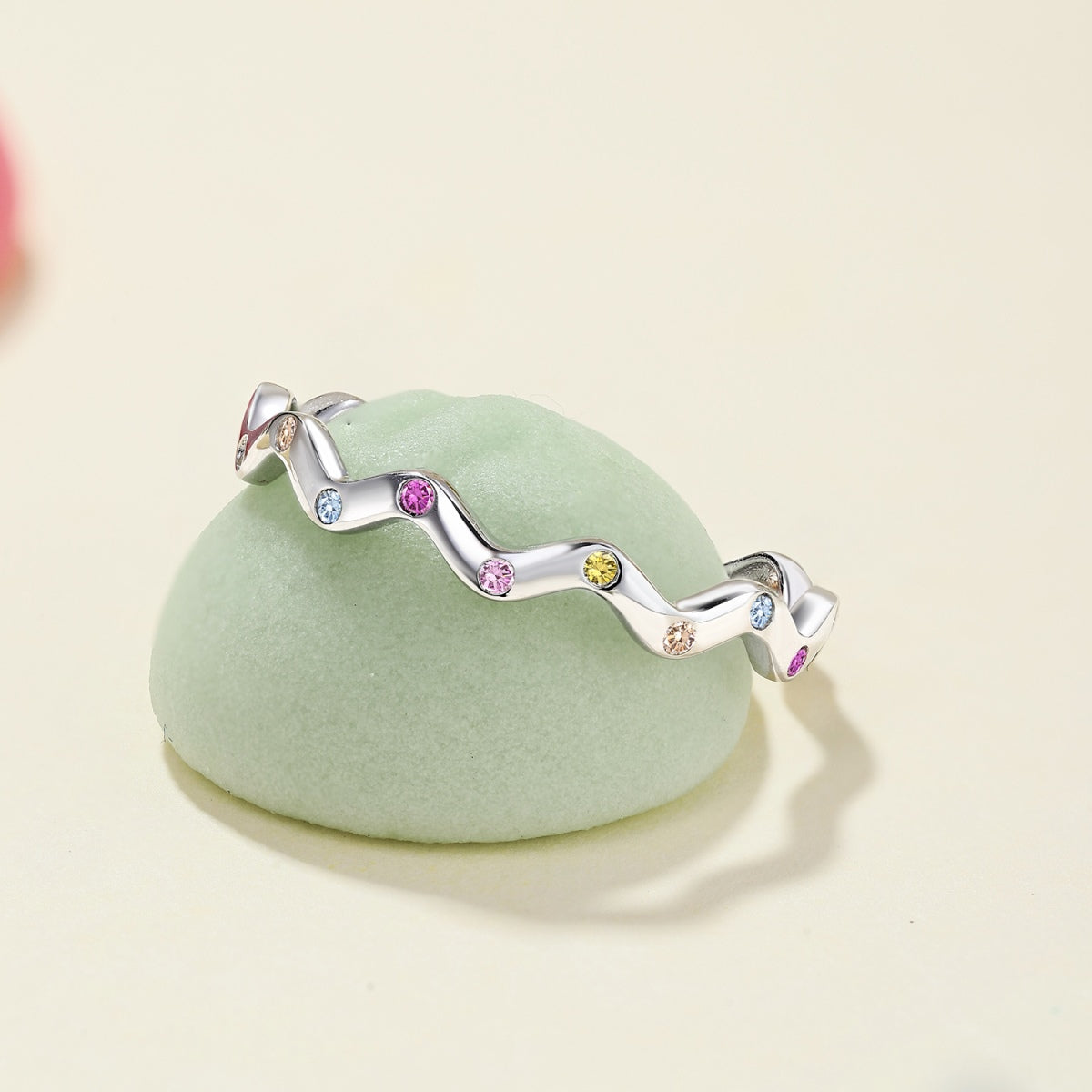 [baslovejewels]Ornate Vibrant Round Cut Daily Ring