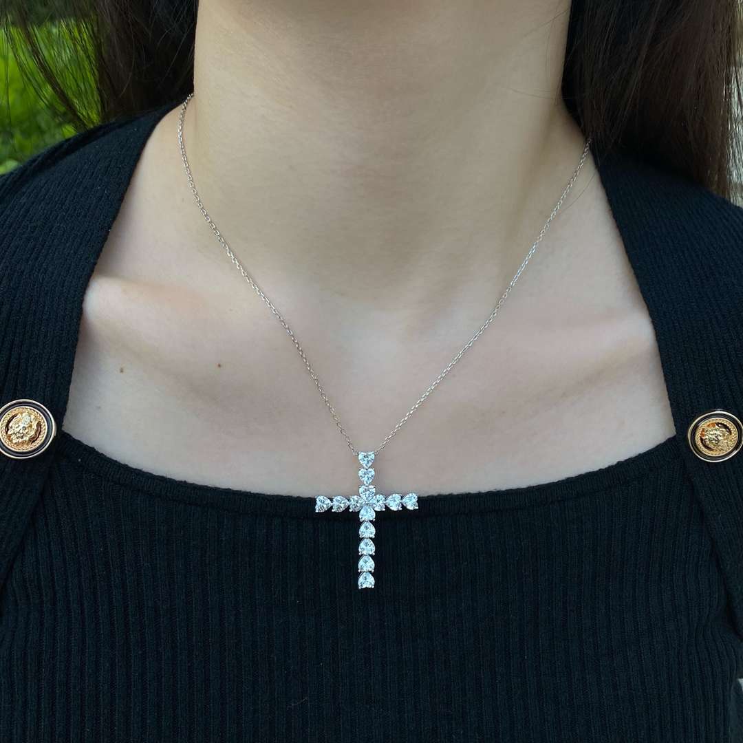 [baslovejewels]Radiant Cross Shape Necklace