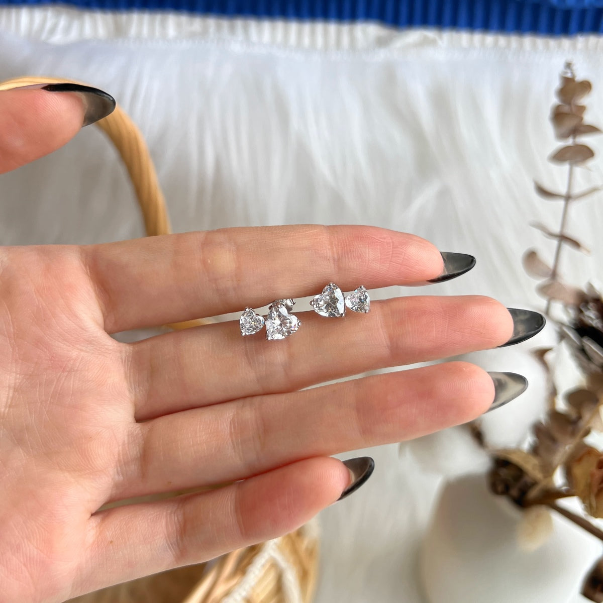 [baslovejewels]Double Heart-Shape Classic Princess Style Earrings