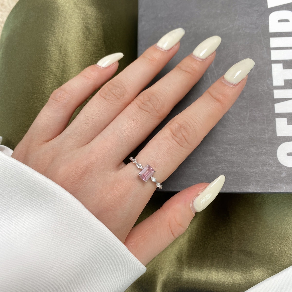 [baslovejewels]1.0 Carat Dainty Resplendent Radiant Cut Daily Ring
