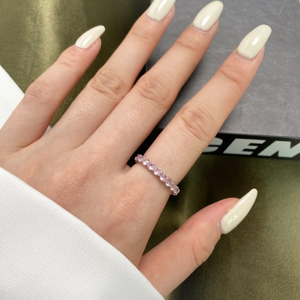 [baslovejewels]Sparkling Round Cut Tennis Ring