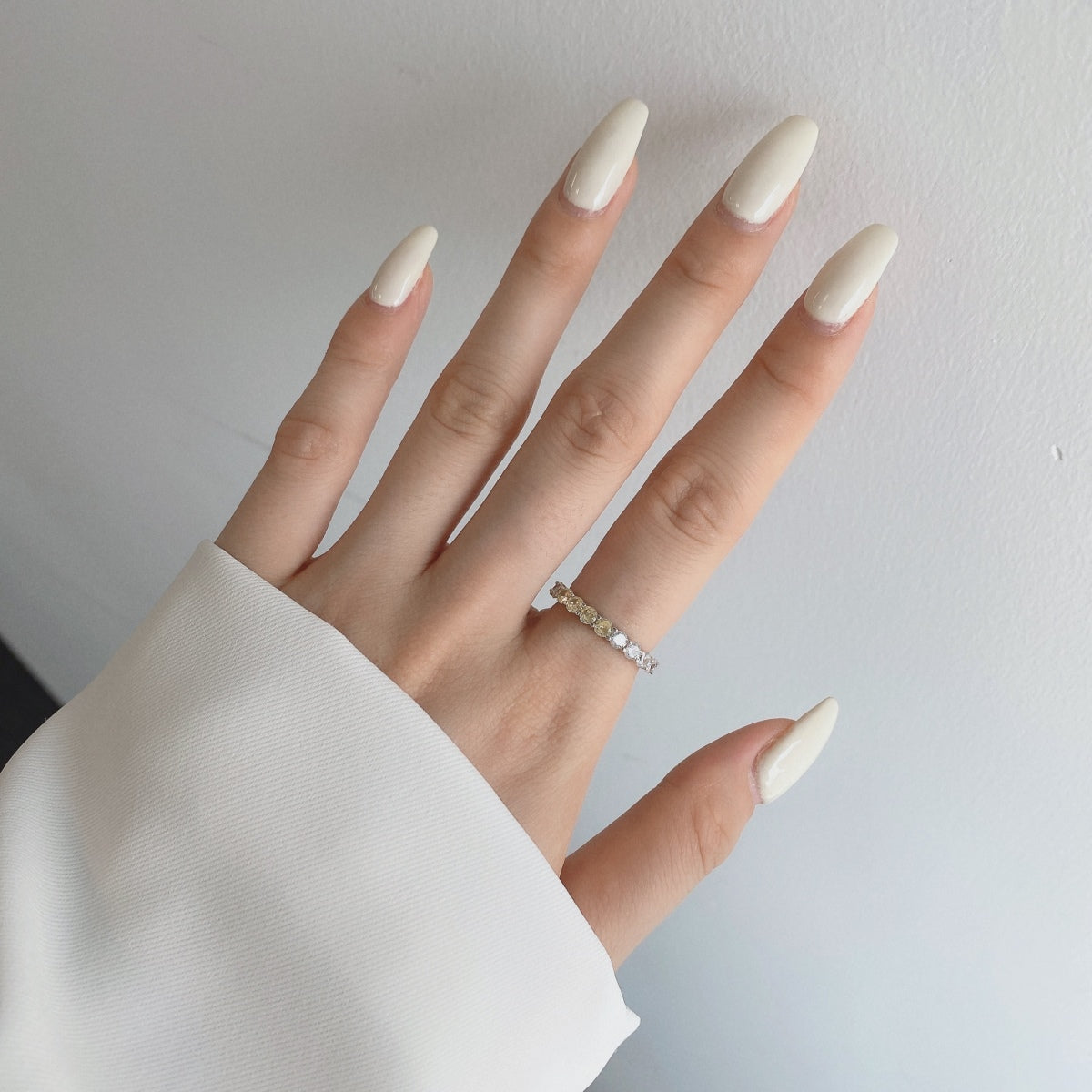 [baslovejewels]Sparkling Round Cut Tennis Ring