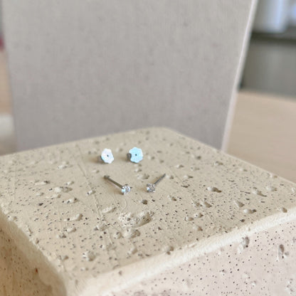 [baslovejewels]Delicate Solitaire Earrings