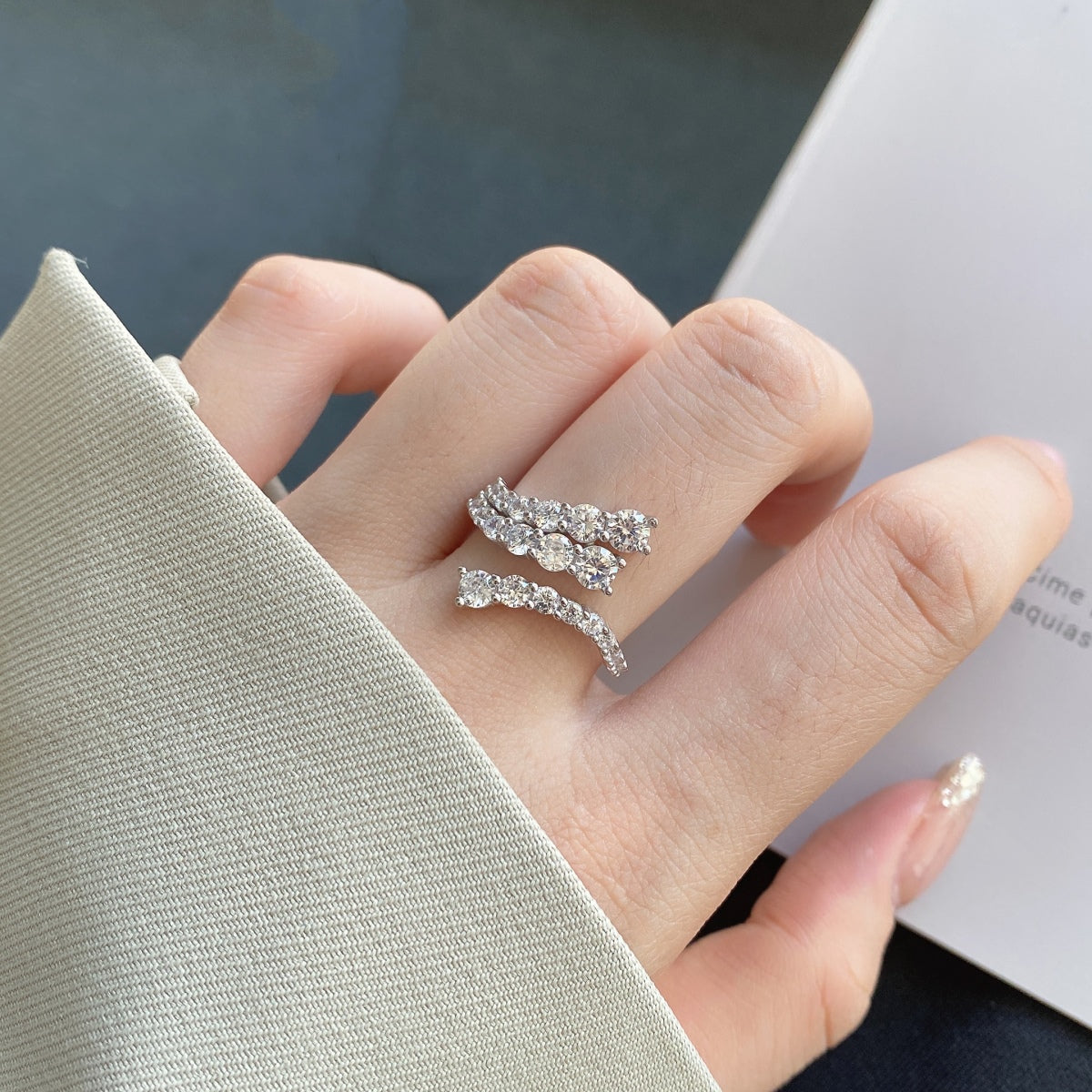 [baslovejewels]Unique Vivid Snake Shape Daily Ring