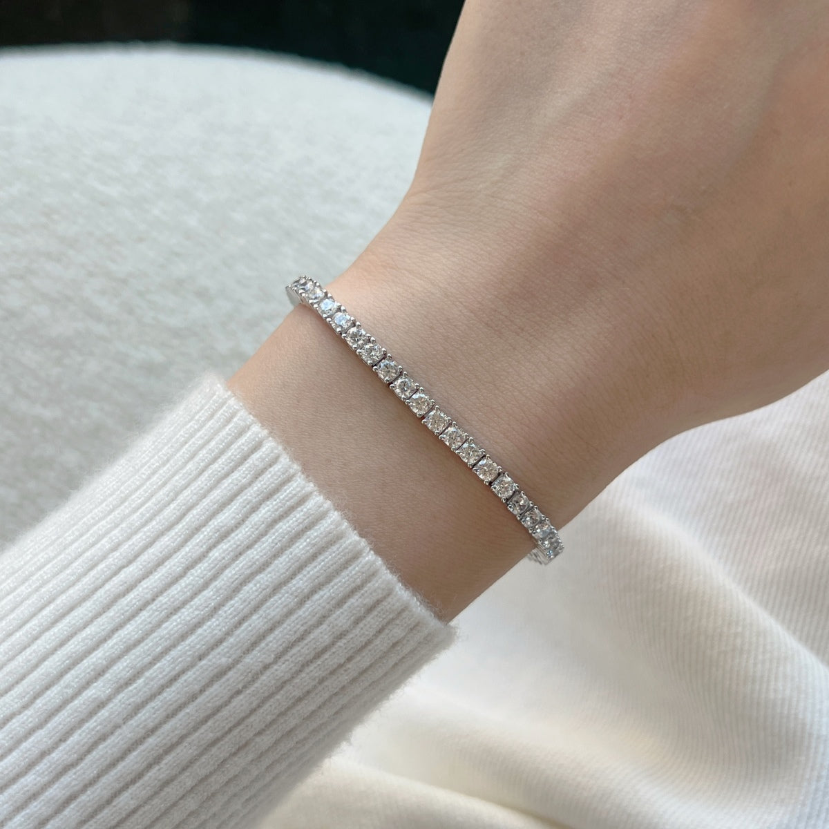 [baslovejewels]Dainty Charming Round Cut Tennis Bracelet