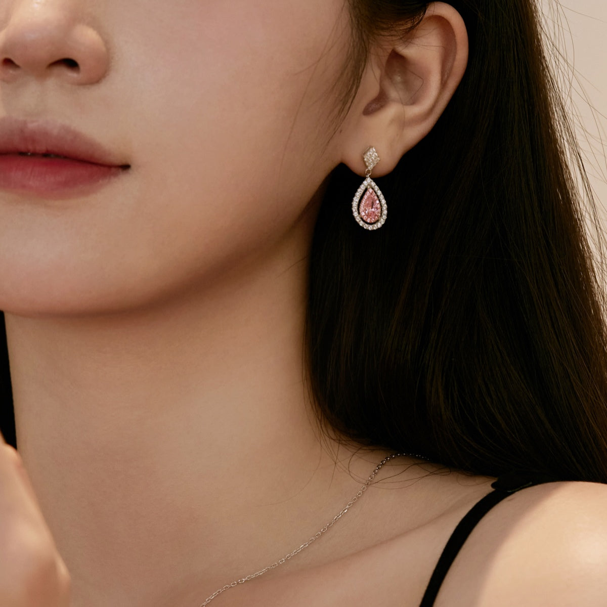 [baslovejewels]Ornate Delicate Water Drop Shape Banquet Earrings