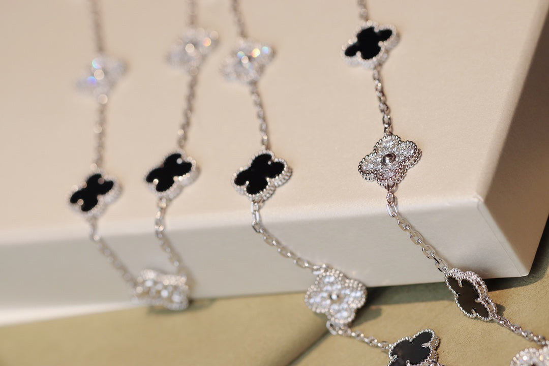 [baslovejewels]CLOVER 20 MOTIFS ONYX DIAMOND SILVER