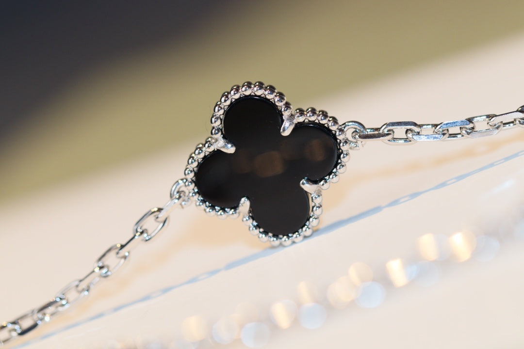 [baslovejewels]CLOVER 20 MOTIFS ONYX DIAMOND SILVER