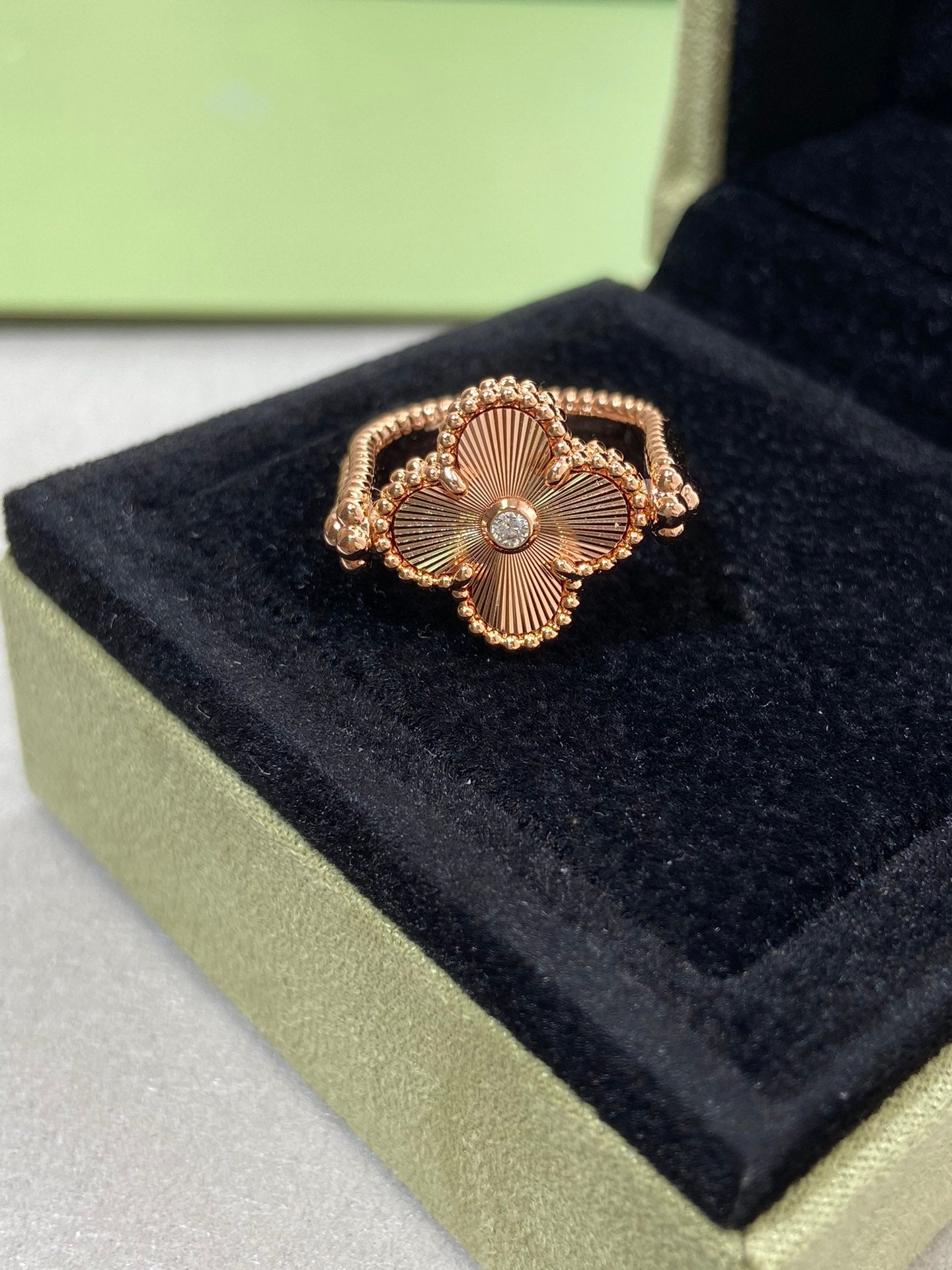 [basloveJW]CLOVER RIVERSIBLE ROSE GOLD RING