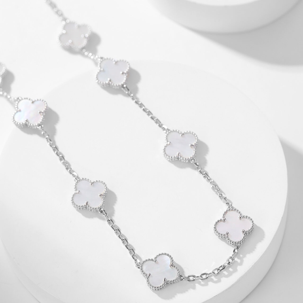 [baslovejewels]CLOVER 10 MOTIFS WHITE MOTHER OF PEARL NECKLACE