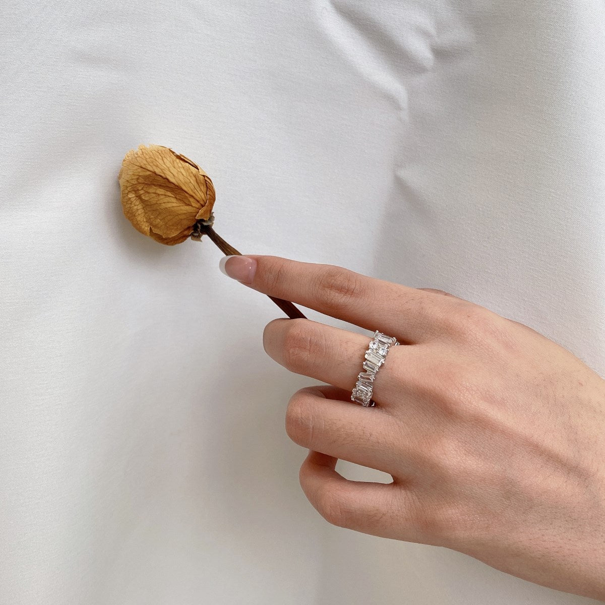 [baslovejewels]Delicate Multi Shape Tennis Ring