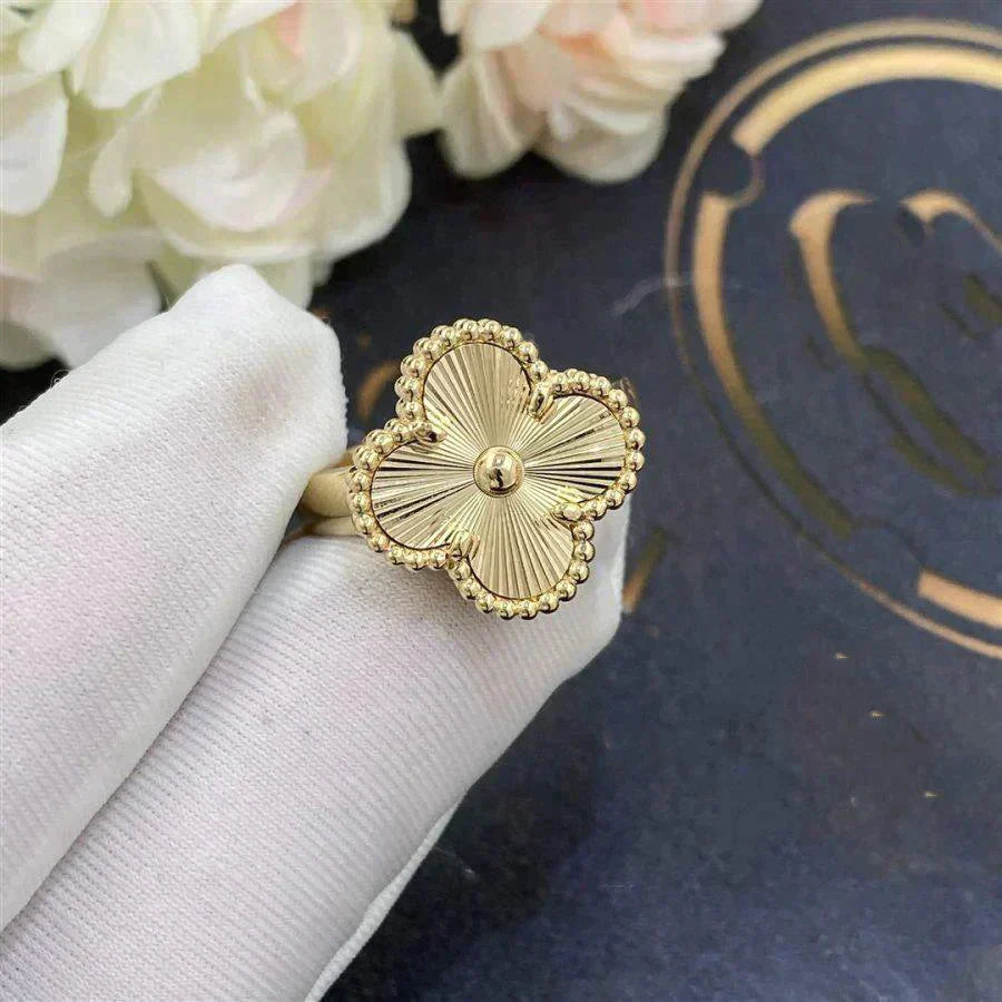 [basloveJW]CLOVER GOLD RING
